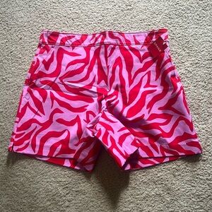 NWT Spanx On-the-Go Printed Shorts - 6"
True Red Zebra Stripe - sz L